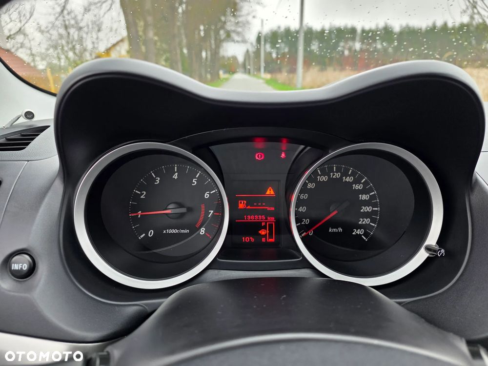 Mitsubishi Lancer 1.6 Inform - 14