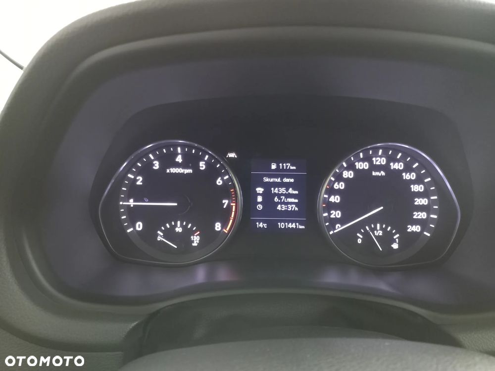 Hyundai i30 1.5 DPI Classic + - 20