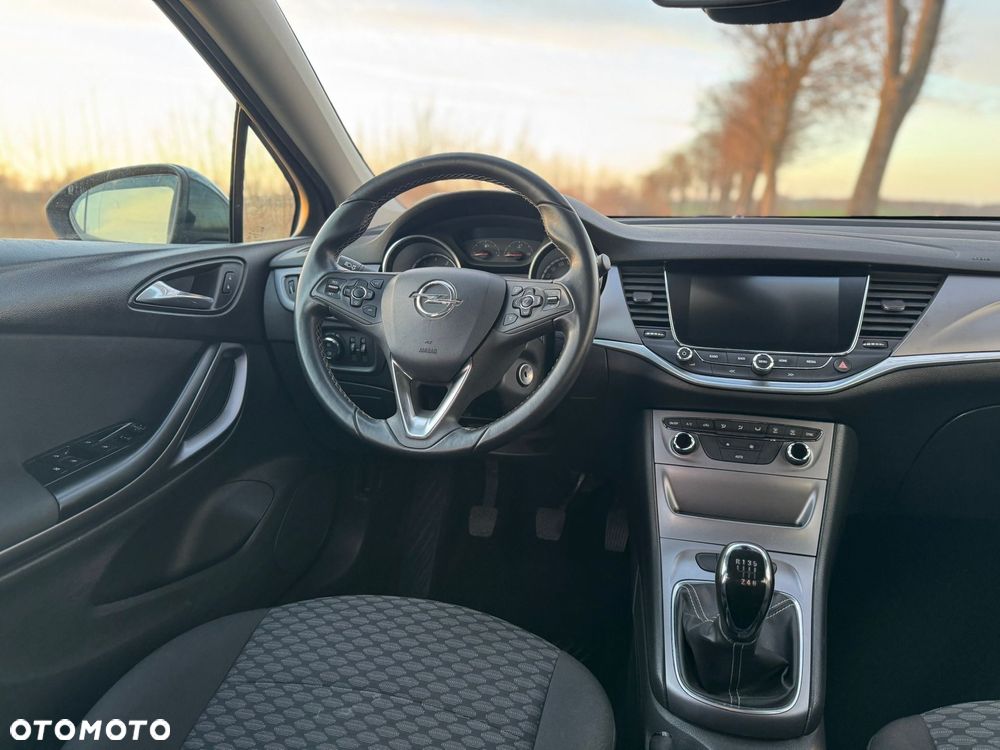 Opel Astra 1.4 Turbo Start/Stop Business - 10