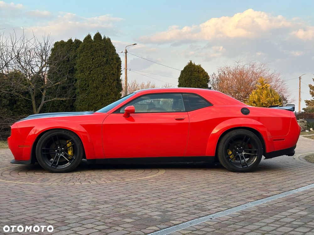Dodge Challenger 6.4 Scat Pack - 6