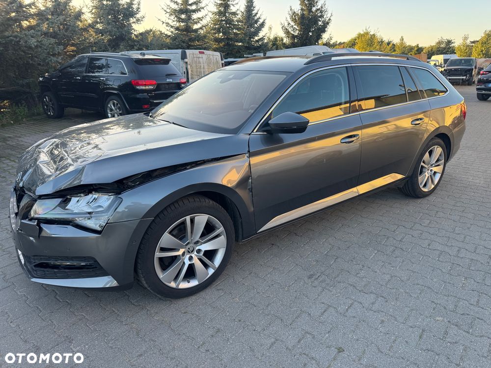Skoda Superb 2.0 TDI DSG Premium Edition - 2