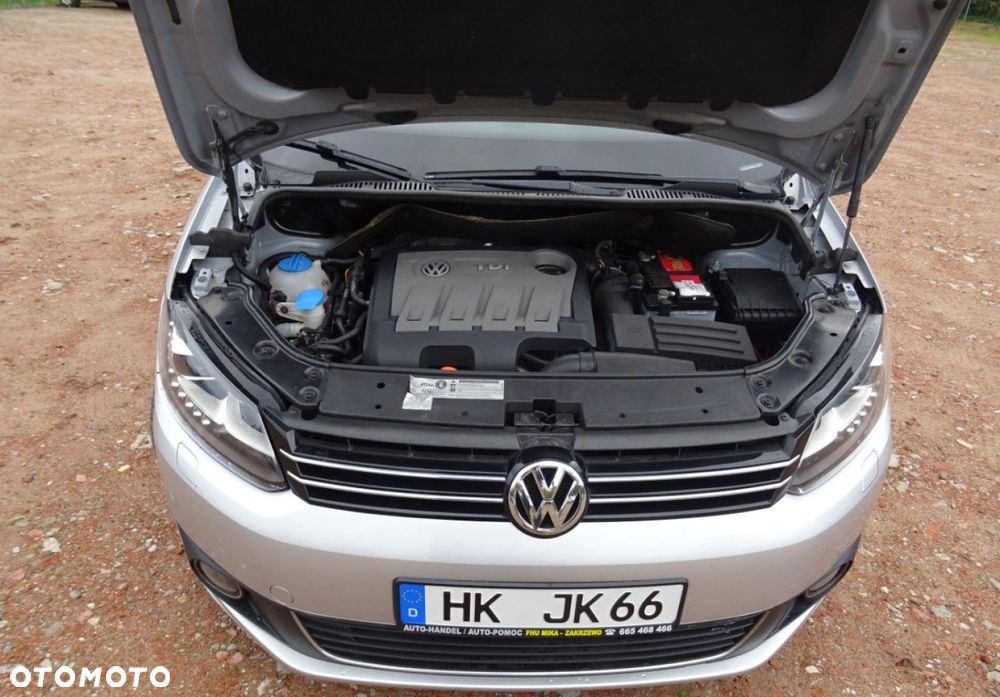 Volkswagen Touran 2.0 TDI DPF Highline - 11