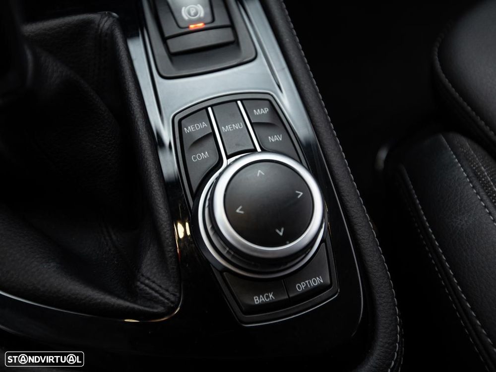 BMW 216 Active Tourer d Line Sport - 21