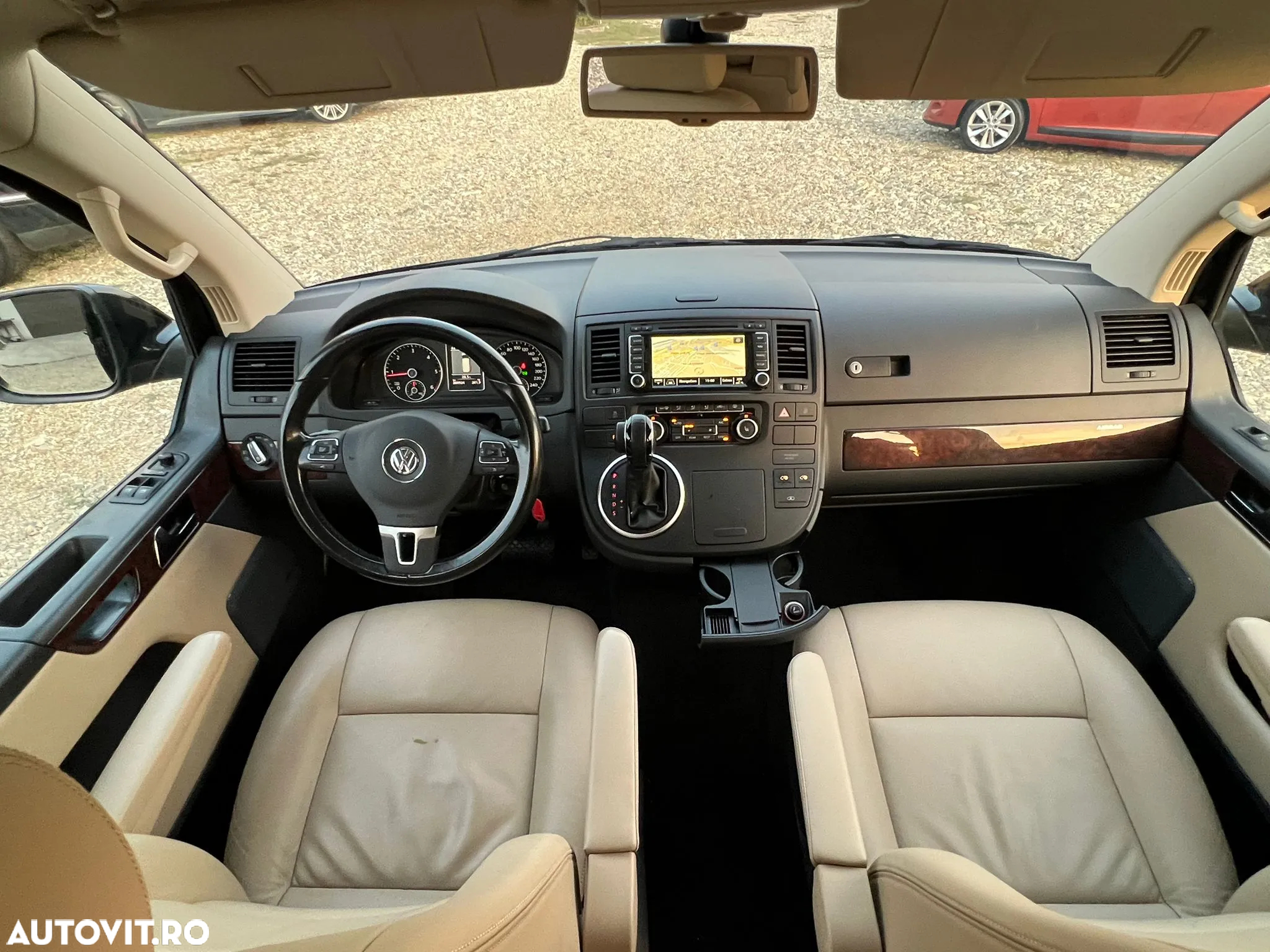 Volkswagen Multivan - 2