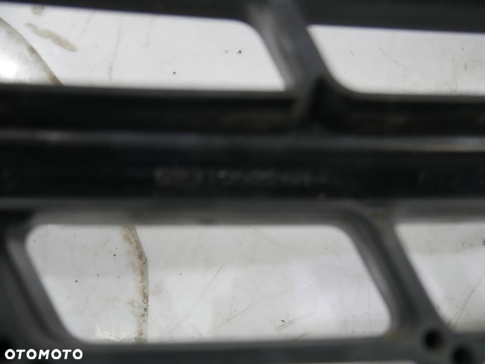 GRILL CHROM ATRAPA RENAULT TRAFIC III LIFT 2019- - 6