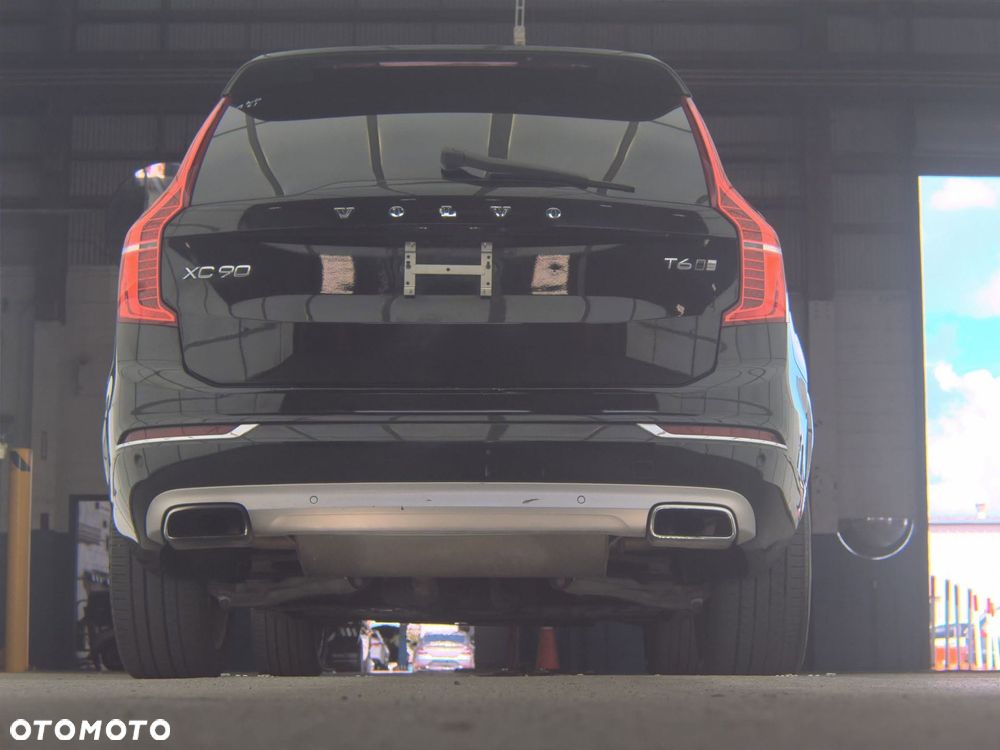 Volvo XC 90 - 7