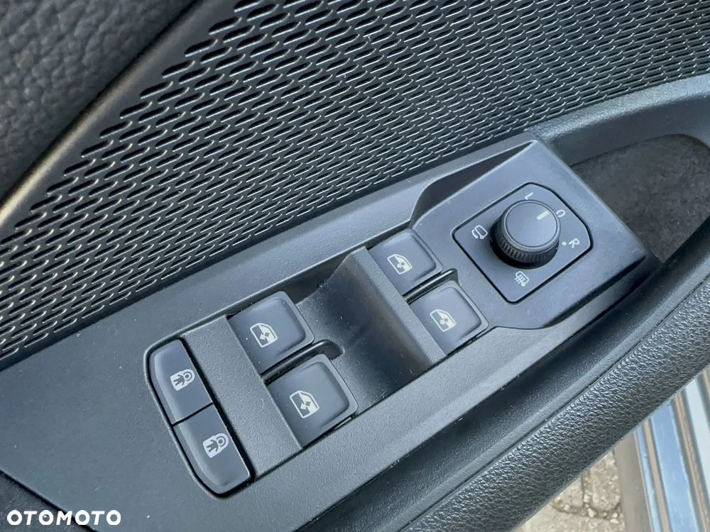 Skoda Octavia 1.5 TSI mHEV Selection DSG - 15