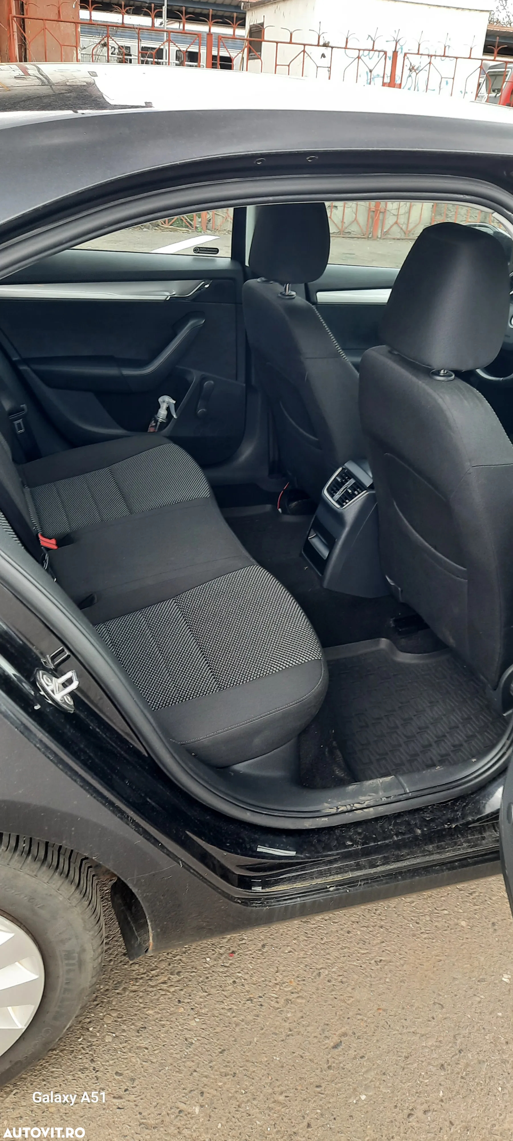 Skoda Octavia 2.0 TDI ELEGANCE - 5