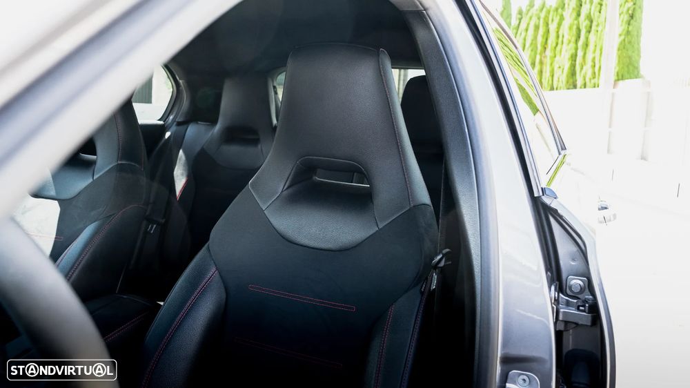 Mercedes-Benz A 45 AMG S 4Matic+ - 7