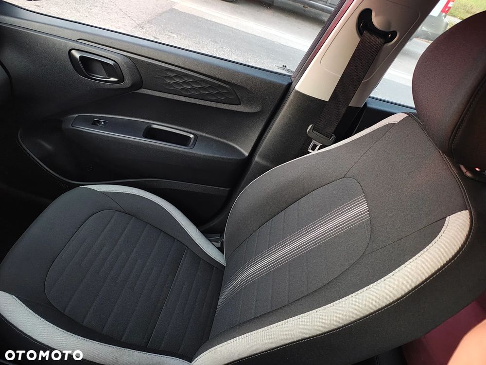 Hyundai i10 - 10