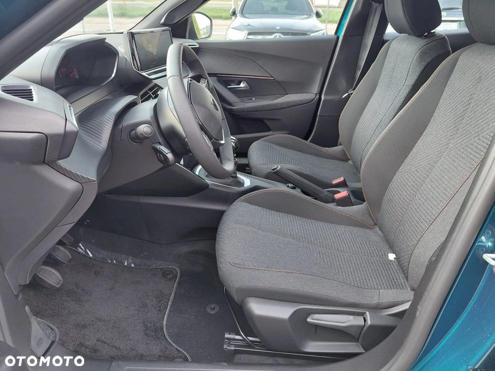 Peugeot 2008 1.2T Edition S&S - 10