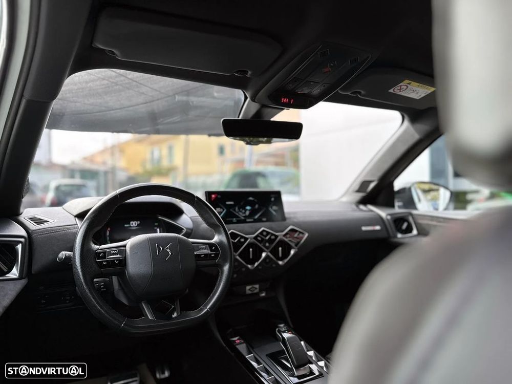 DS DS3 Crossback - 32