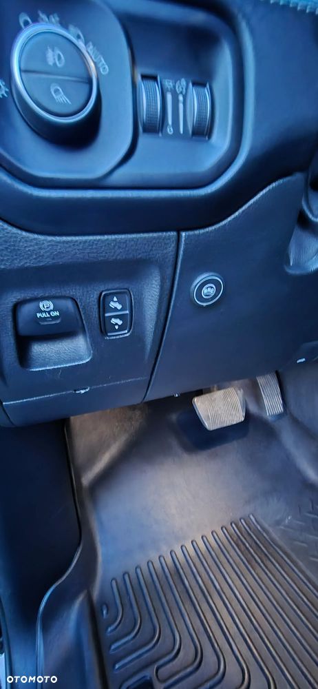 RAM 1500 Crew Cab Limited - 21