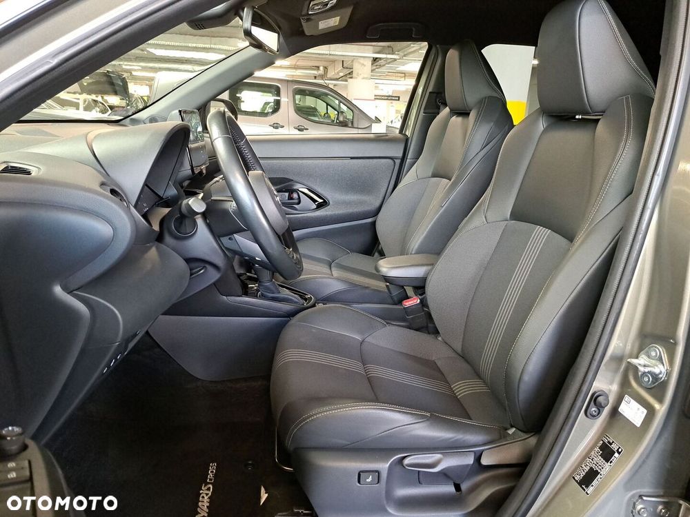 Toyota Yaris Cross Hybrid 1.5 Adventure - 12