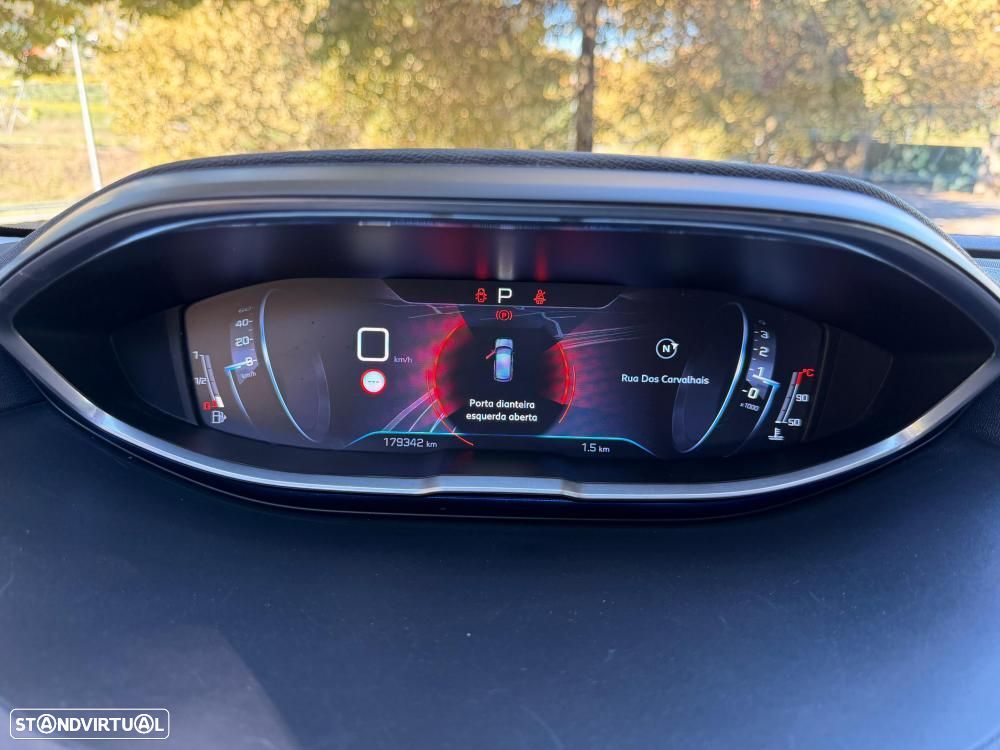 Peugeot 3008 1.6 BlueHDi Allure EAT6 J18 - 18