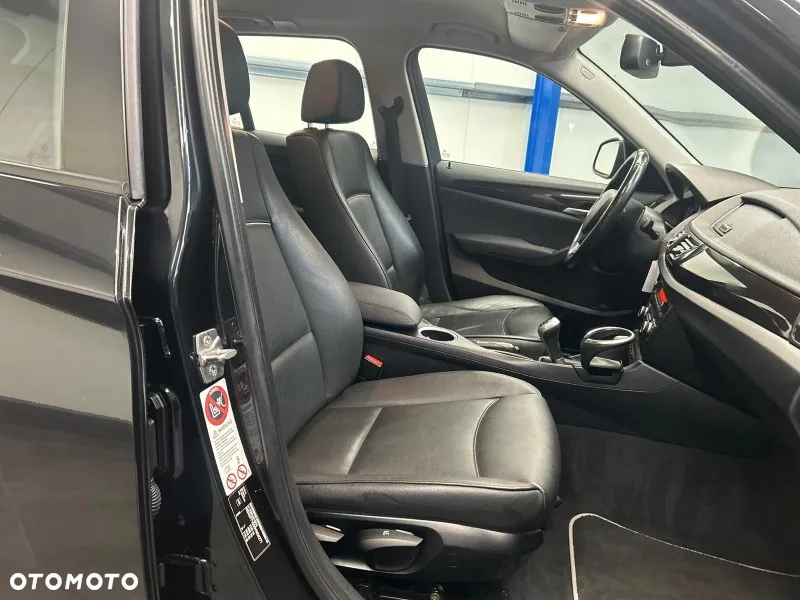 BMW X1 xDrive18d xLine - 33