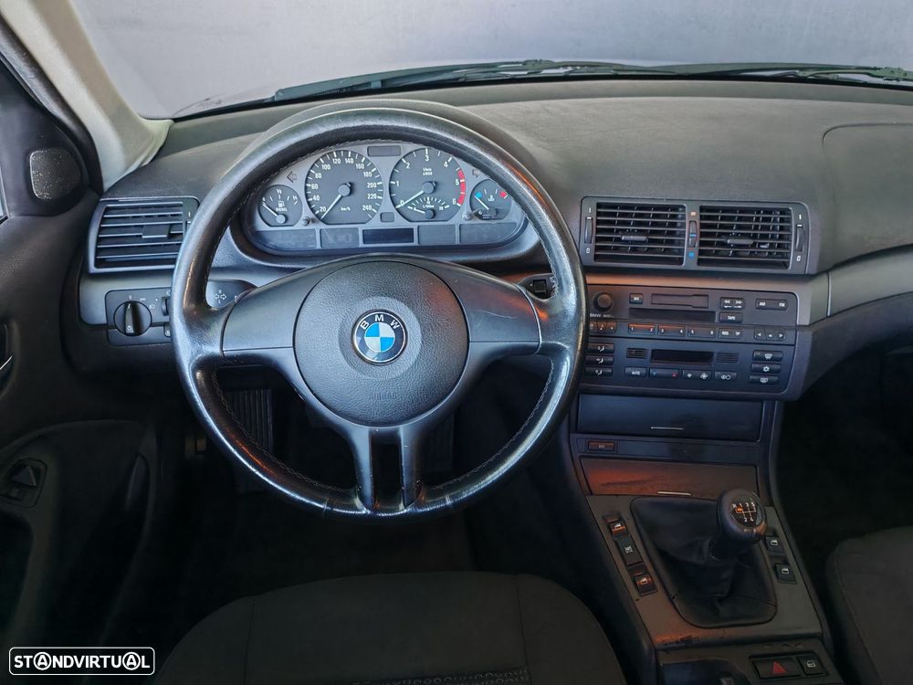 BMW 320 d Touring - 11