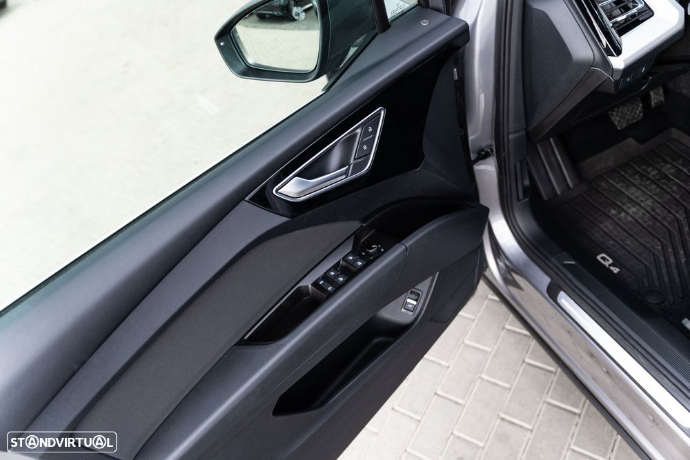Audi Q4 e-tron 45 quattro - 7