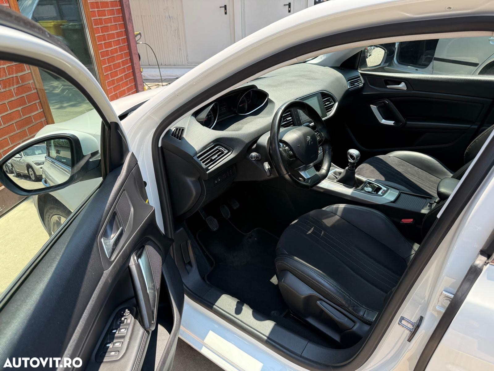 Peugeot 308 - 21