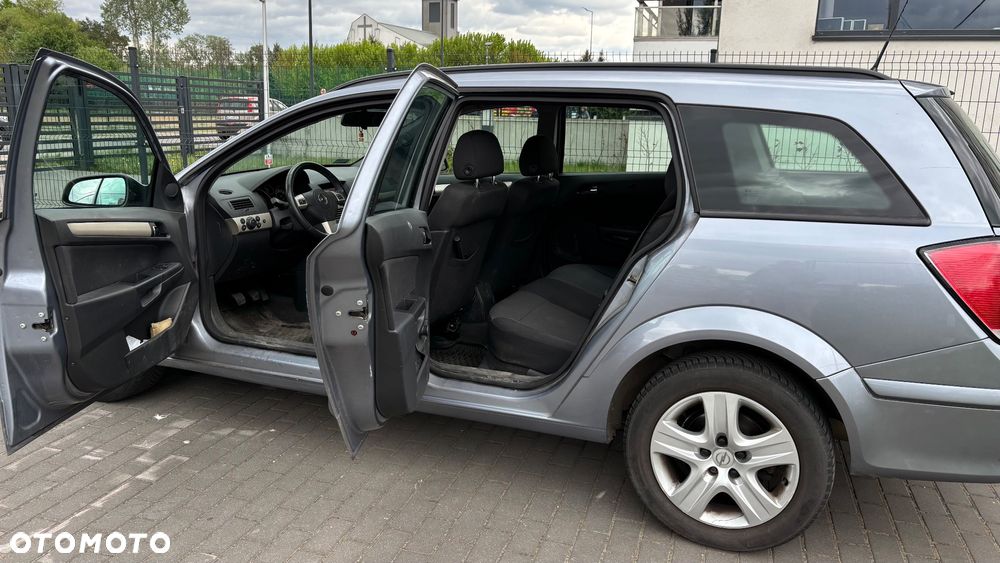 Opel Astra 1.3 CDTI - 4
