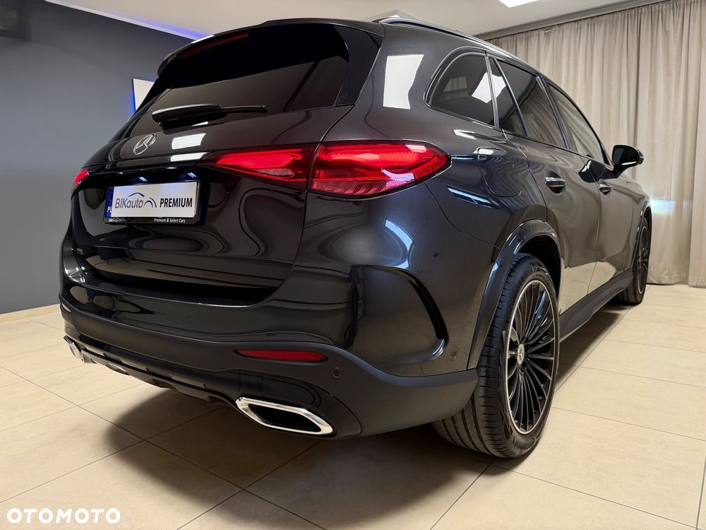 Mercedes-Benz GLC 300 4Matic 9G-TRONIC AMG Line - 3