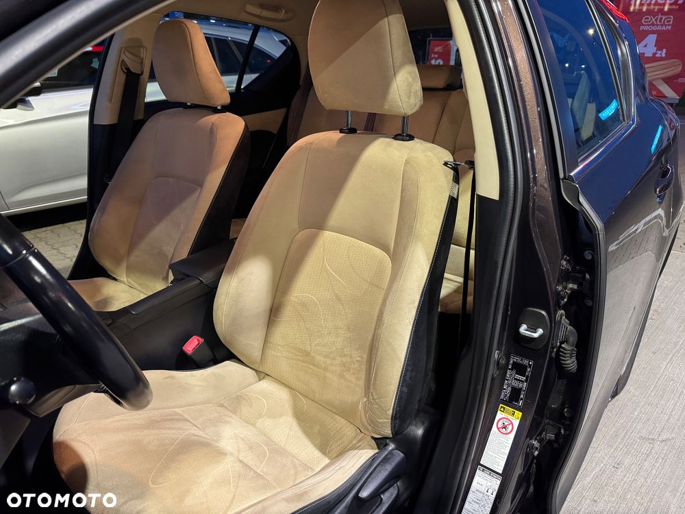 Lexus CT 200h Elegance - 11