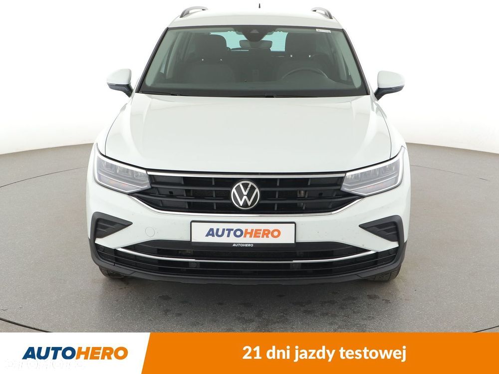 Volkswagen Tiguan - 9