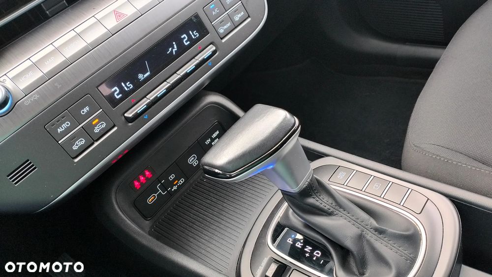 Hyundai Kona - 17