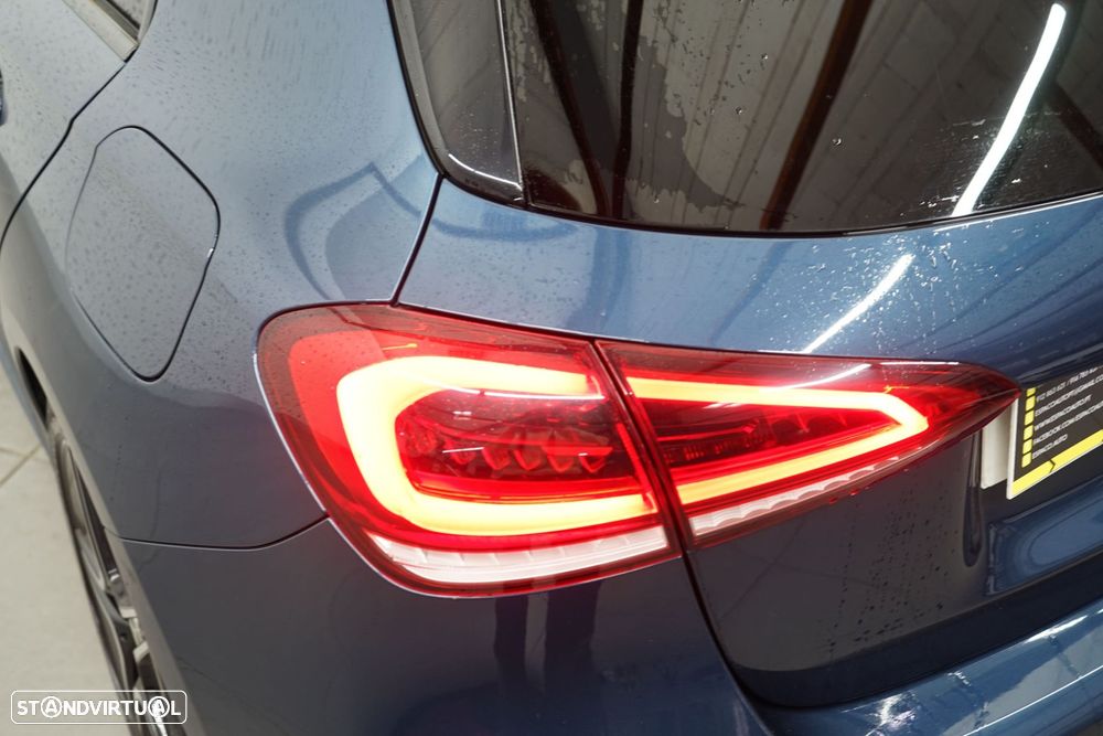 Mercedes-Benz A 180 7G-DCT AMG Line - 14