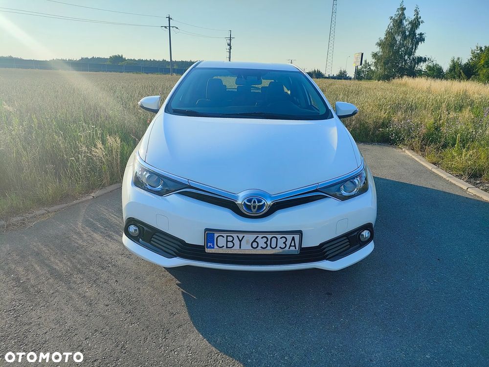 Toyota Auris 2015 photo 3