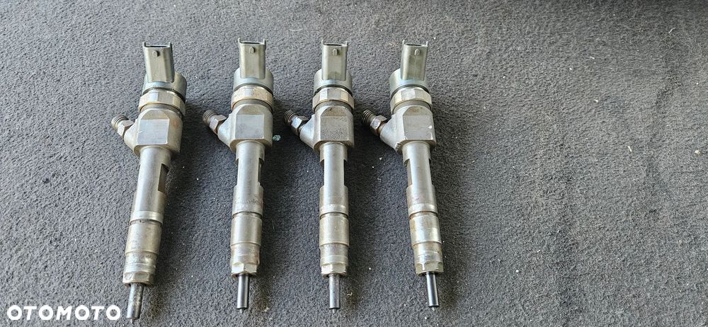 Wtryski 0445110230 8200389369 Renault Scenic 2 LIFT 1,9 DCI - 1