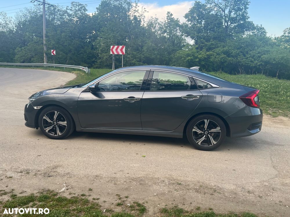 Honda Civic 1.5 i-VTEC Turbo CVT Prestige - 12