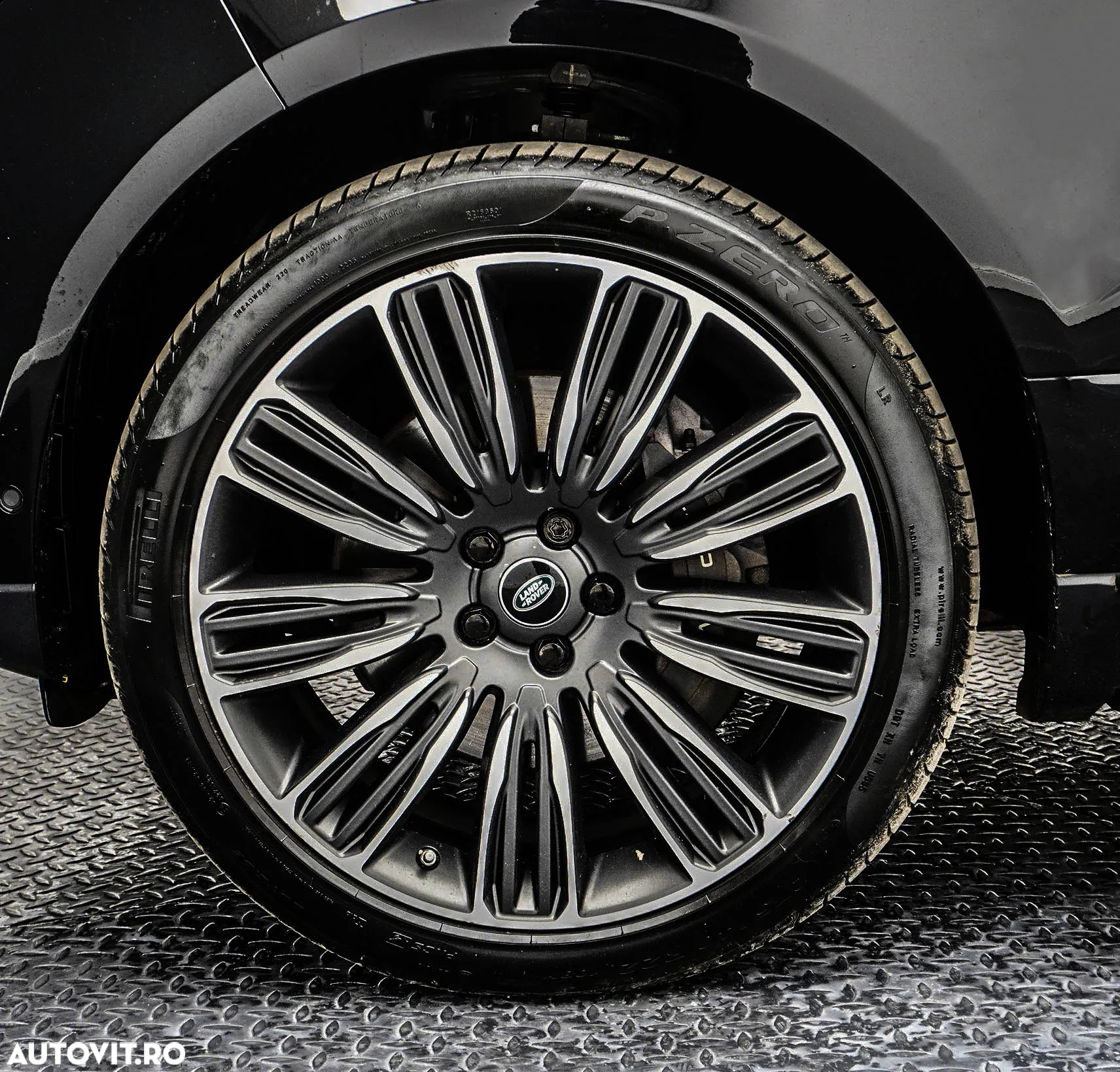 Land Rover Range Rover Vogue - 36
