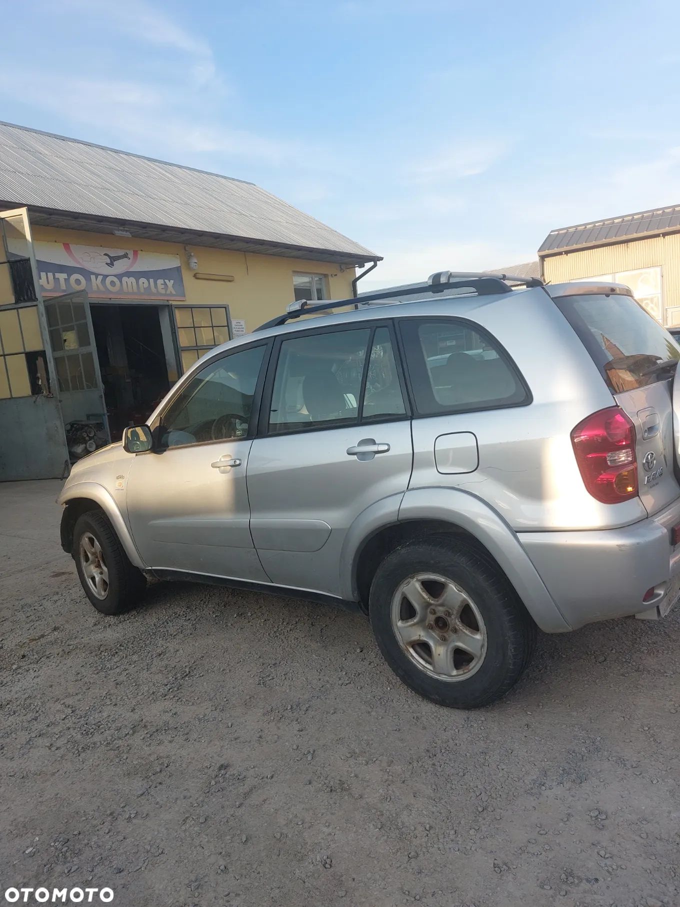 Toyota Rav4 2,0D D4D 2004r na części - 1