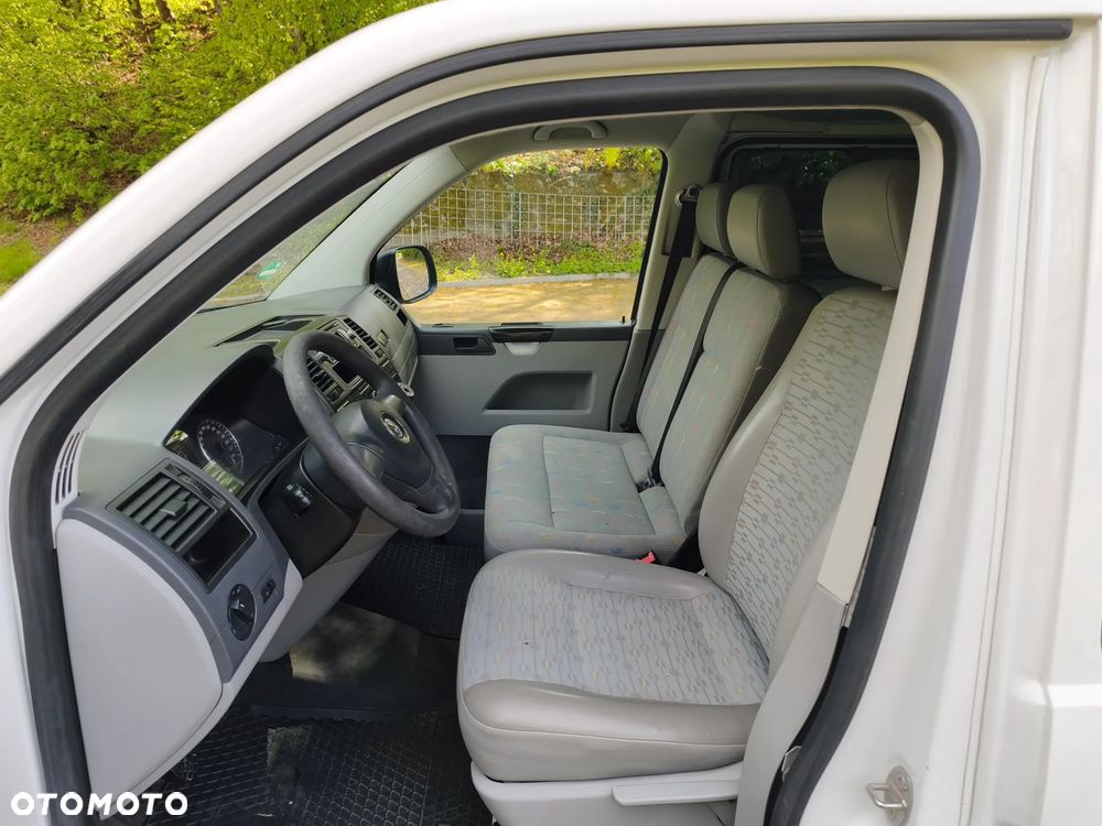 Volkswagen Transporter - 9