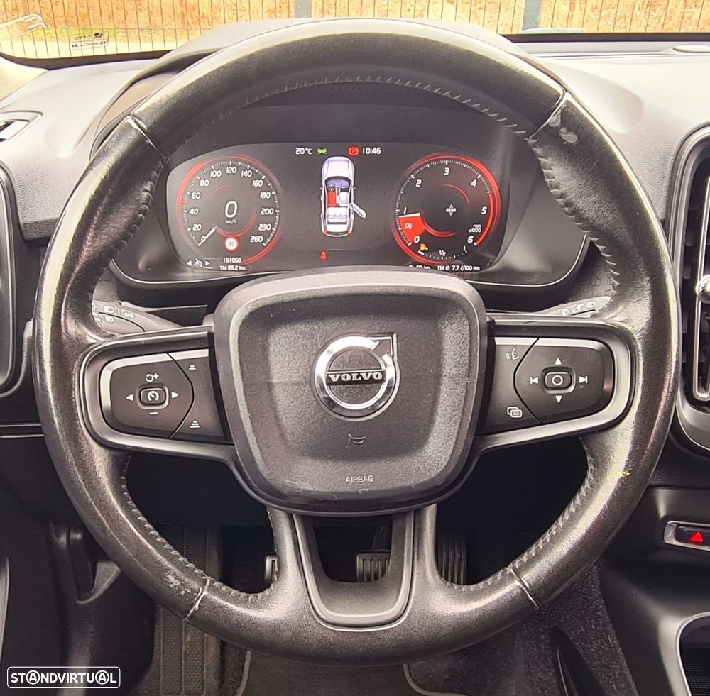 Volvo XC 40 2.0 D3 Momentum - 9