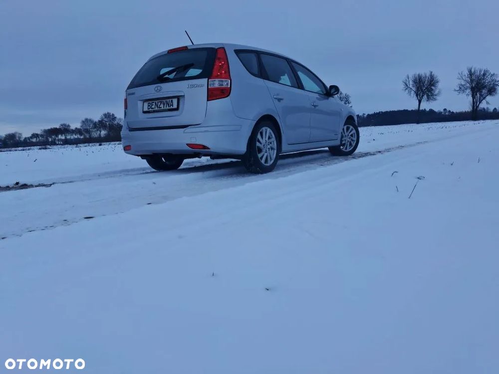 Hyundai i30 1.4 Comfort EU5 - 6