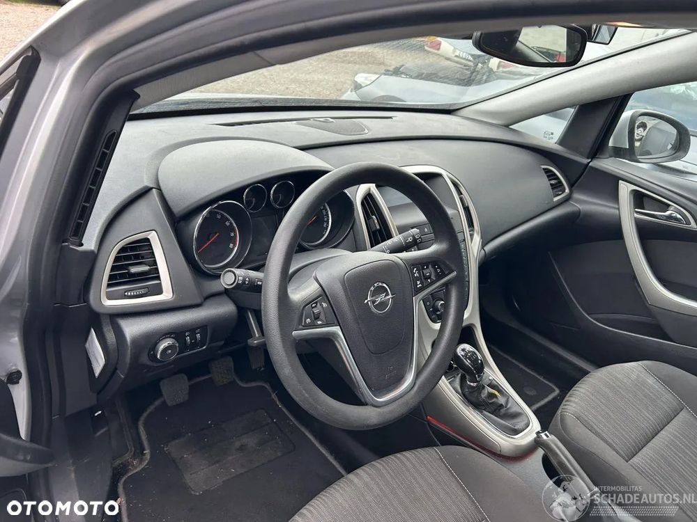 Toyota Auris Hybrid 135 Premium - 14