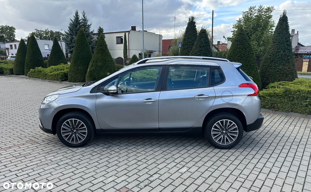 Peugeot 2008 ver-1-2-pure-tech-access - 18