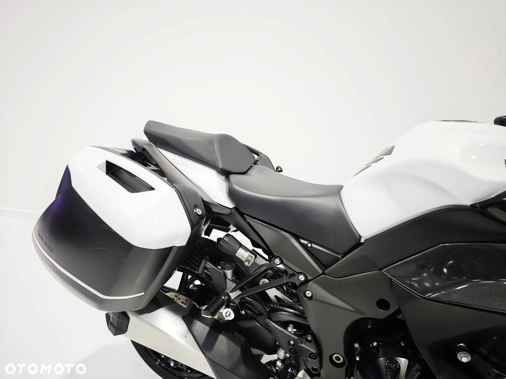 Kawasaki Ninja 1000 SX - 10