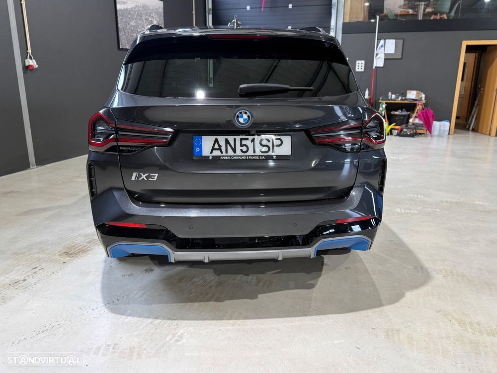 BMW iX3 M Sport Impressive - 10