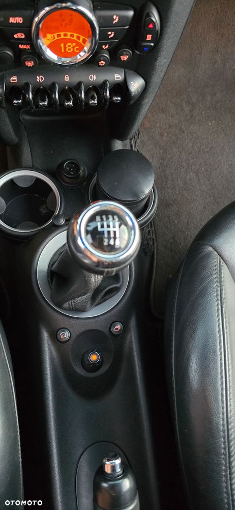 MINI Clubman Cooper D - 17