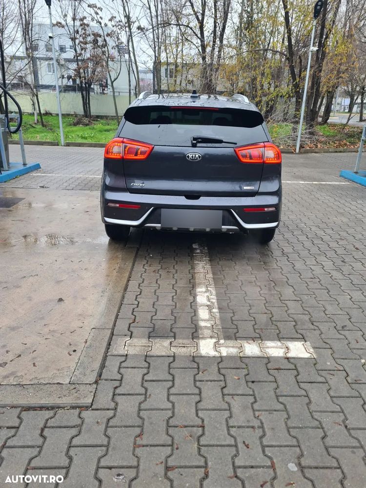 Kia Niro 1.6 GDI 6DCT PHEV Comfort - 4