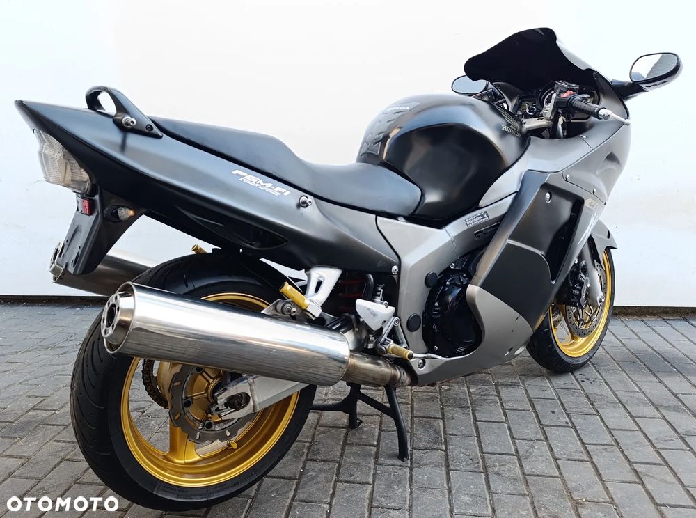 Honda CBR - 6