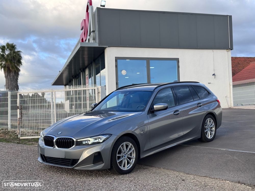 BMW 320 e Touring Auto