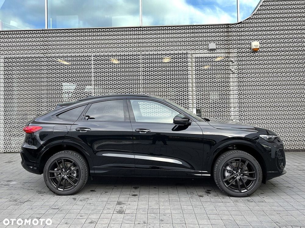 Audi Q5 Sportback - 29