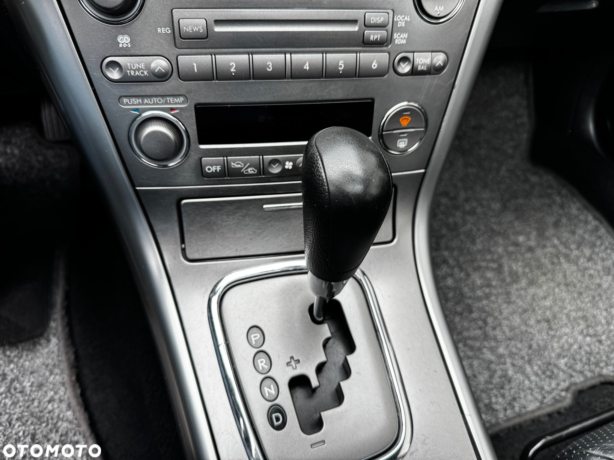 Subaru Legacy SW 2.0i AT - 26