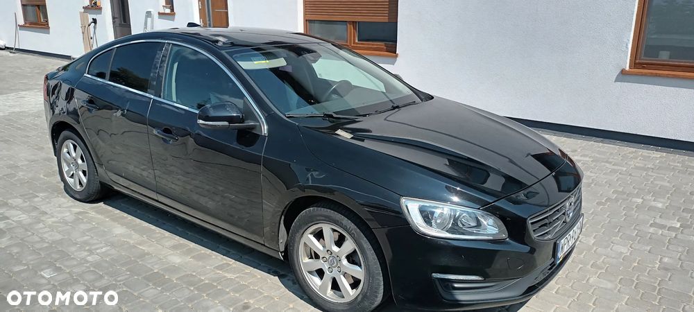 Volvo S60 D2 Drive-E Dynamic Edition (Kinetic) - 2