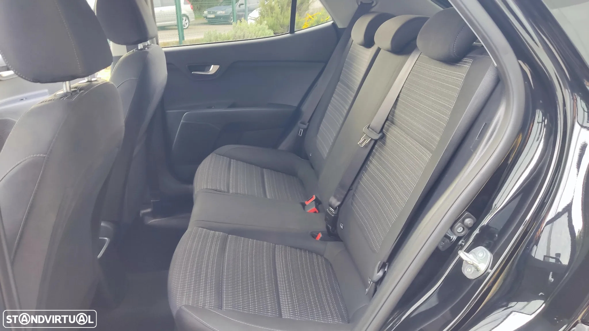 Kia Stonic 1.0 T-GDI Drive - 18