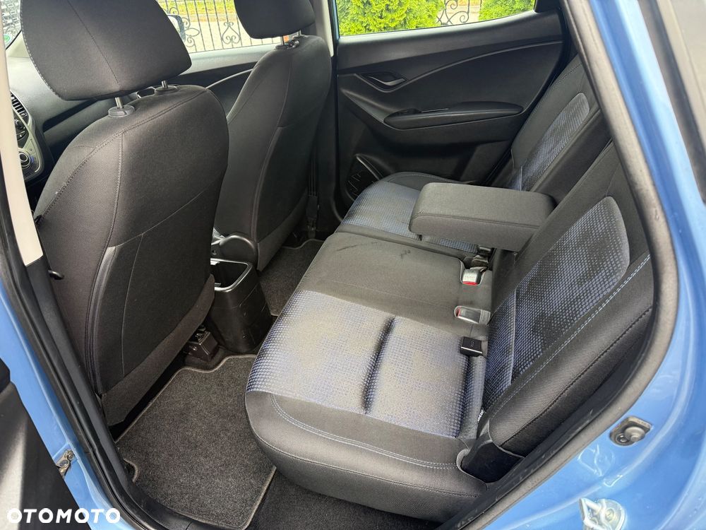 Hyundai ix20 1.6 CRDi blue Comfort - 14